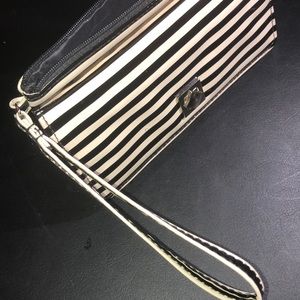 🌼🌼Tan and black small wallet wristlet🌼🌼